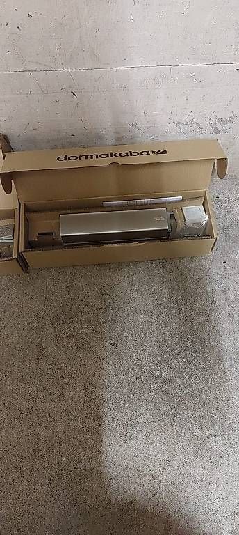 Porte: Dormakaba Gleitschienen-Türschliesser – Usato da Chur venduto da kidman25 4