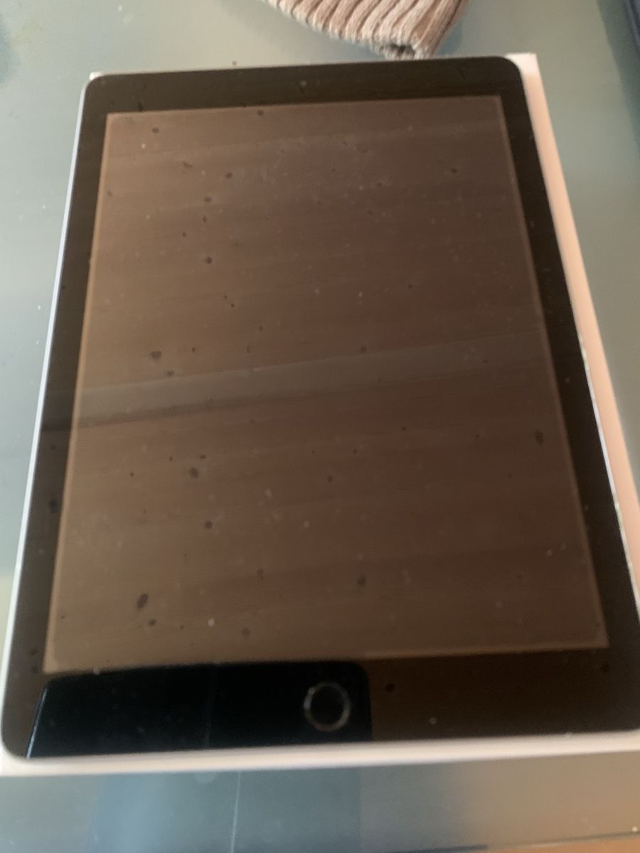 Apple Tablet PC: iPad – Usato da Wassen UR venduto da carlosmendes01 1