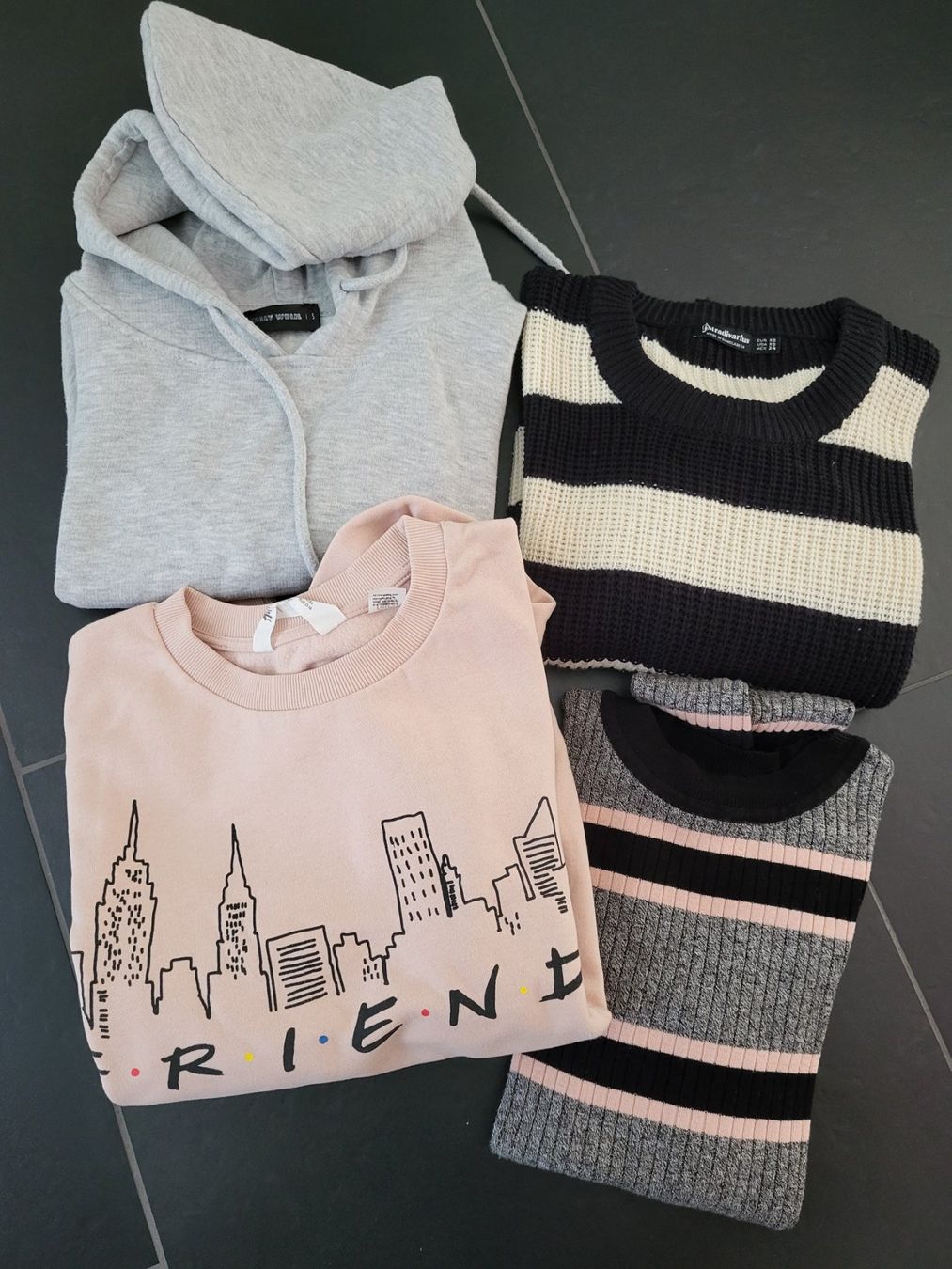 Kleiderpakete & -sets: Pullover 4er Set – Gebraucht aus Wittenbach von pambob 1