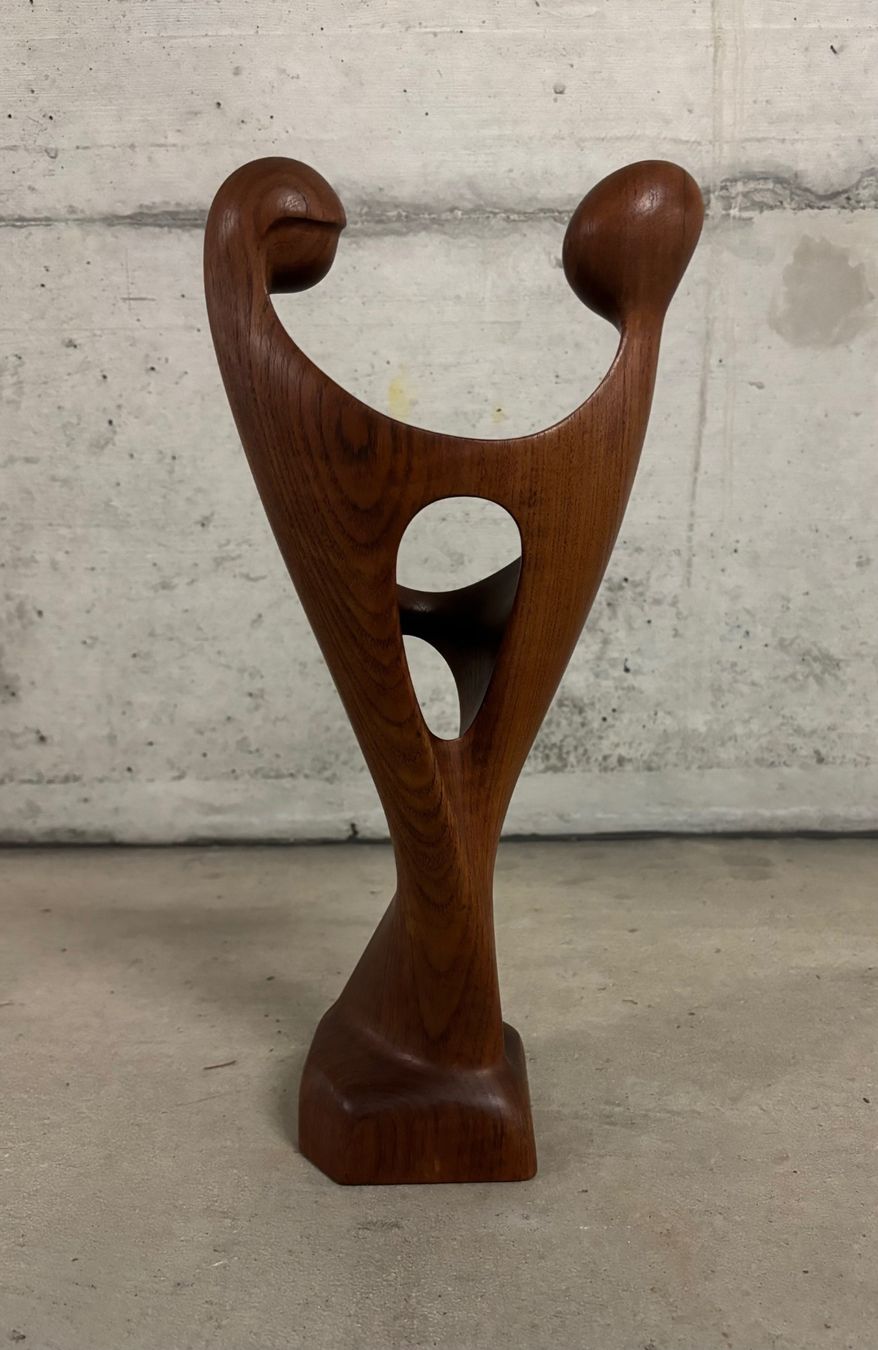 Sedie: danish design . lovers embraced dancing . von simon randers – Usato da Basel venduto da Rmo4000 1