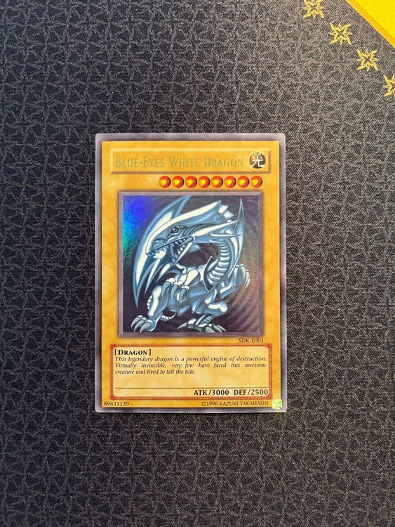 YuGiOh Blue Eyes White Dragon SDKE001 ab 1. Fr. Kaufen auf Ricardo
