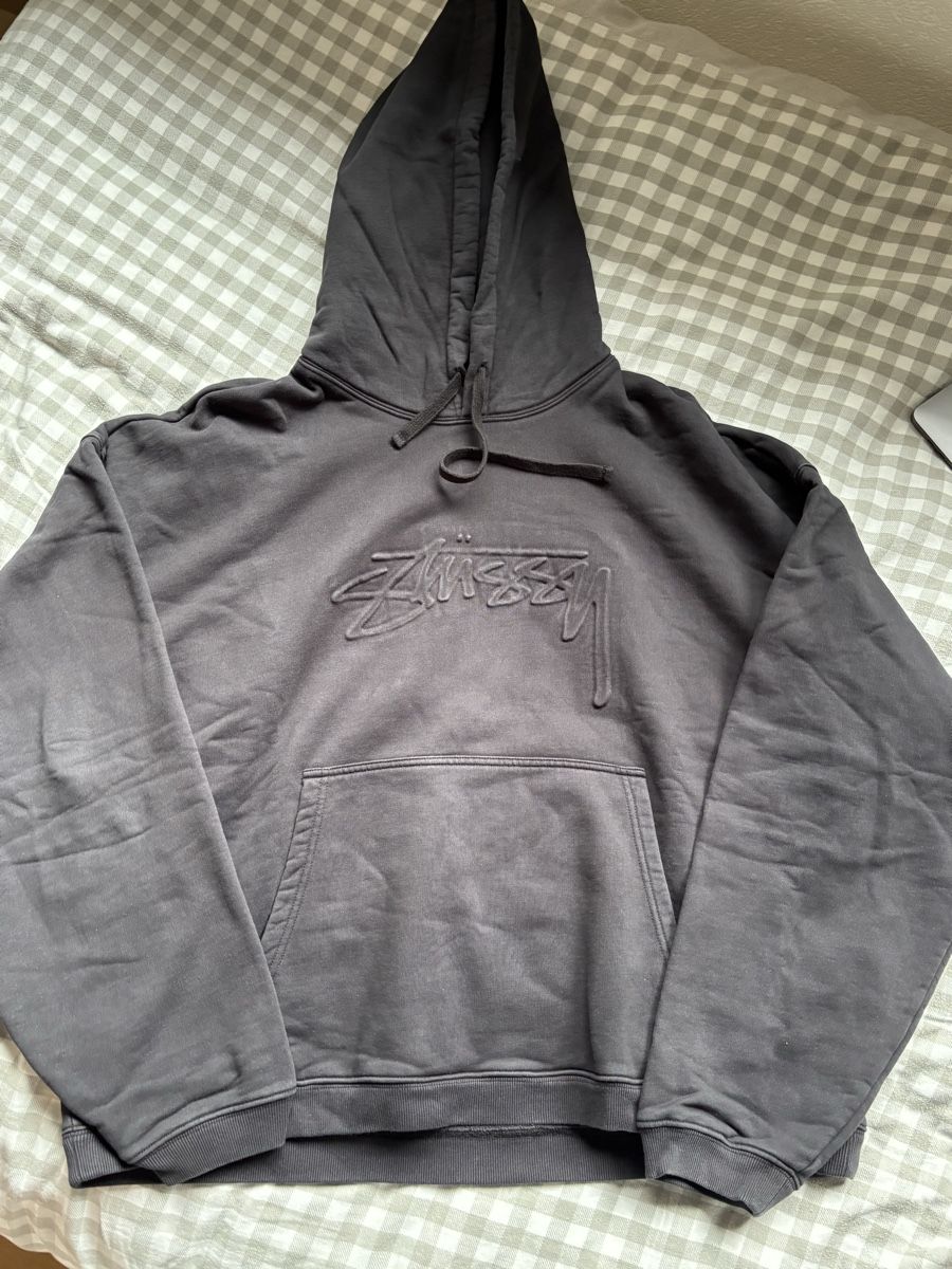 Stüssy Pullover & Sweatshirts: Pull Stüssy hoodie – Gebraucht aus Bulle von lalooo 2