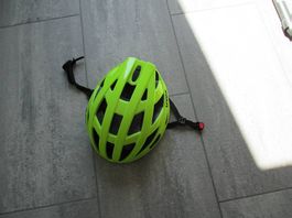 Velohelm UVEX, Grösse 56-60, 3 x getragen