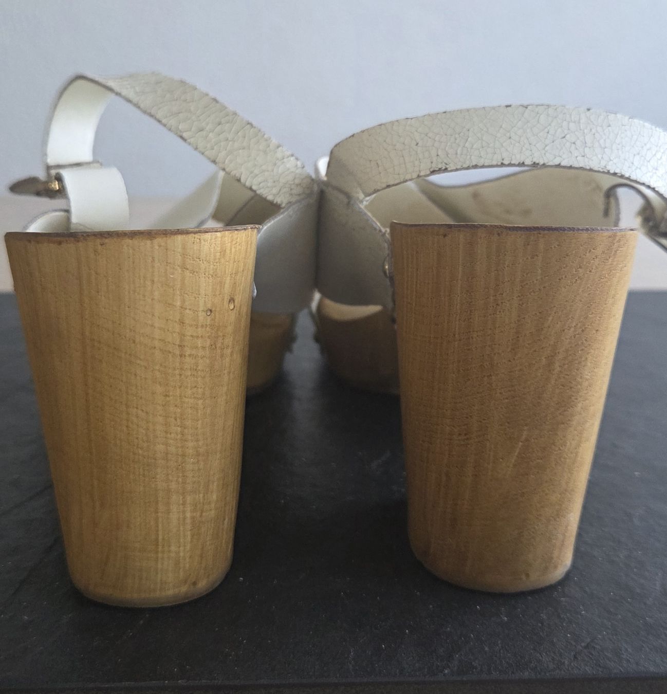 Scarpe da donna: Weiße Damen-Sandalen der Marke Bata. – Usato da Belp venduto da mar_wyp6 4