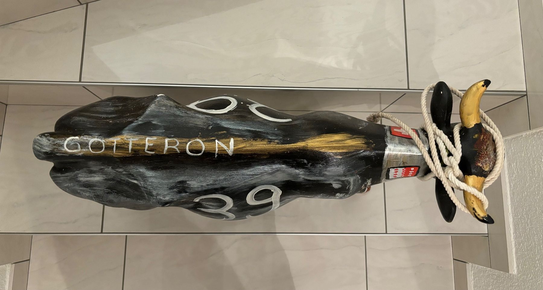 Statuette: HC Gotteron Kuh LE Boucher Corpaato – Usato da Fribourg venduto da Leui7 1