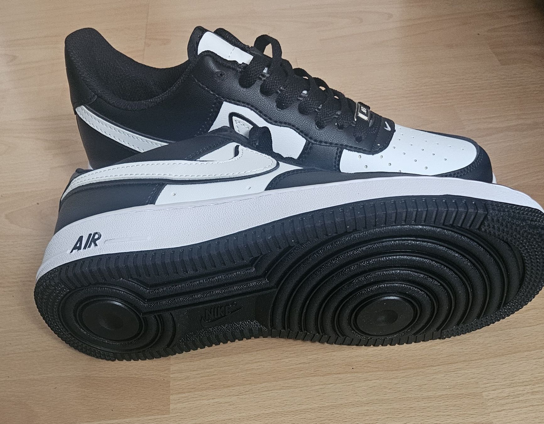 Scarpe da uomo: nike air force gr 43 – Nuovo (secondo la descrizione) da St.Gallen venduto da big_tipp 2