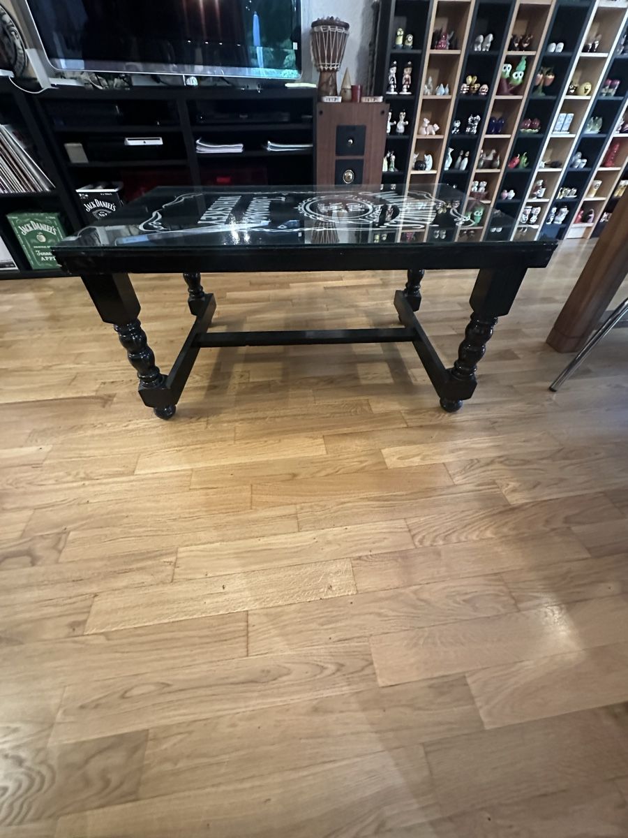 Tables: table de salon, Jack Daniels – D'occasion à Carouge GE par Brissou 2