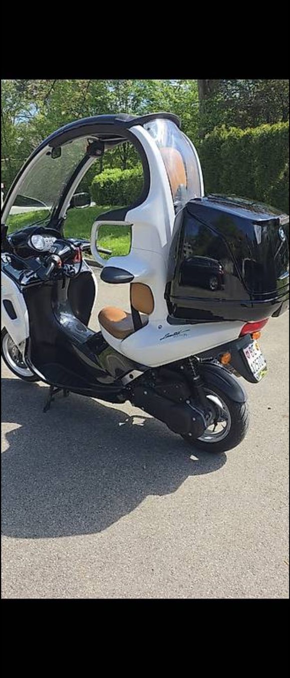 BMW Cabine: BMW c1 125  – D'occasion à Schliern b. Köniz par Celac 2