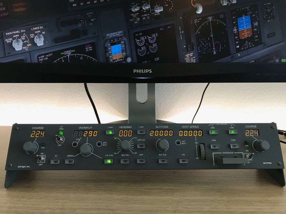 GoFlight MCP Pro Advanced Autopilot FlightSim Cockpit (Gebraucht) in ...