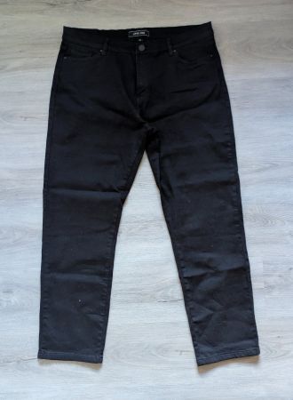 Pantalon NEUF noir taille 23 = 47