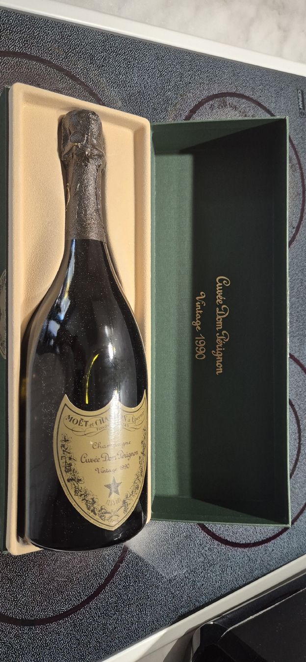 Vino: Dom Pérignon Vintage 1990 Brut – Nuovo e nell'imballaggio originale da Corminboeuf venduto da Swiss_Vendre 3