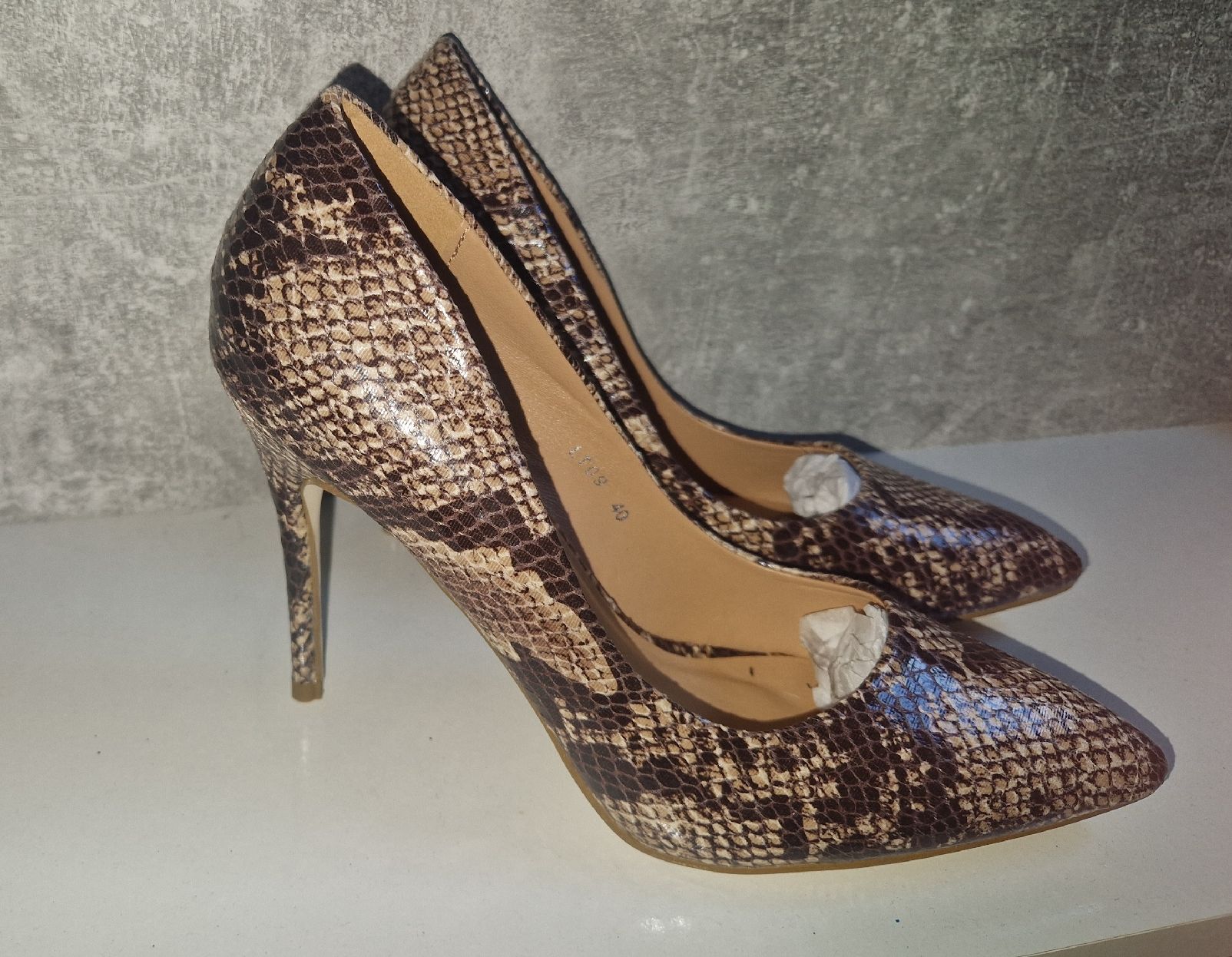 Scarpe da donna: Sofi Pumps Schlangenmuster Gr. 40, neu – Nuovo (secondo la descrizione) da Möhlin venduto da Lyhme94 1