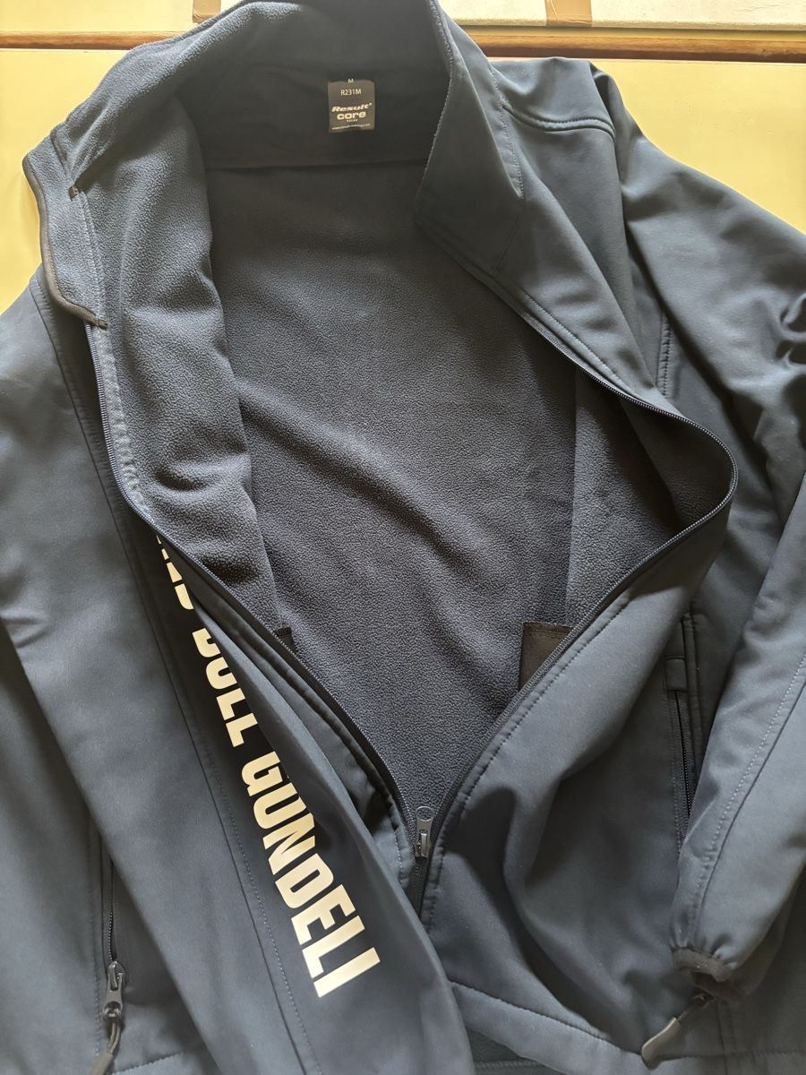 Jacken: Jacket Red Bull M  – Gebraucht aus Morges von Brunocunha05 2