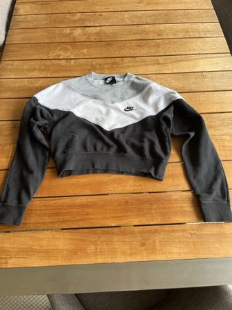 Nike Pullover/Sweatshirt Grösse S - Top Zustand- Grau/Weiss