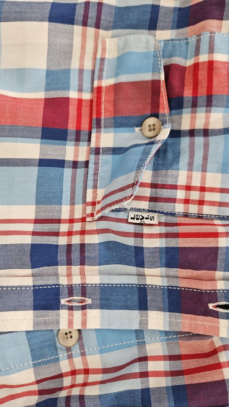 Levi's Hemden: Hemd Levi's Karo mit Kapuze Grösse L – Gebraucht aus Frenkendorf von Julesrules84 2