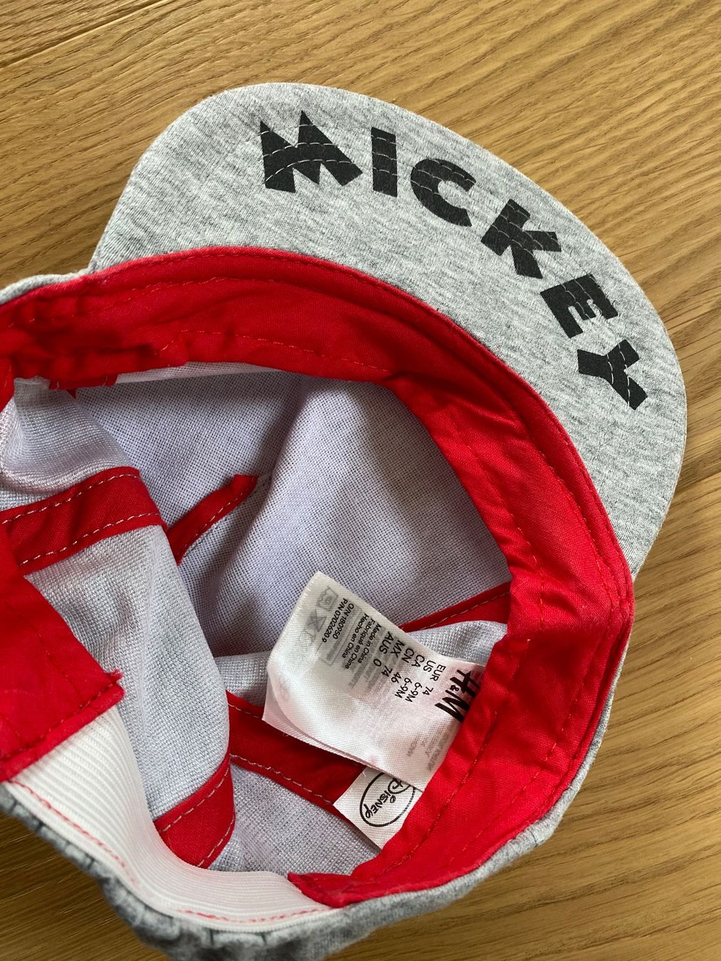 Disney Altro abbigliamento per bambino: Mickey Dächlihut Baby 74 – Usato da Trachslau venduto da M_Schmid81 3