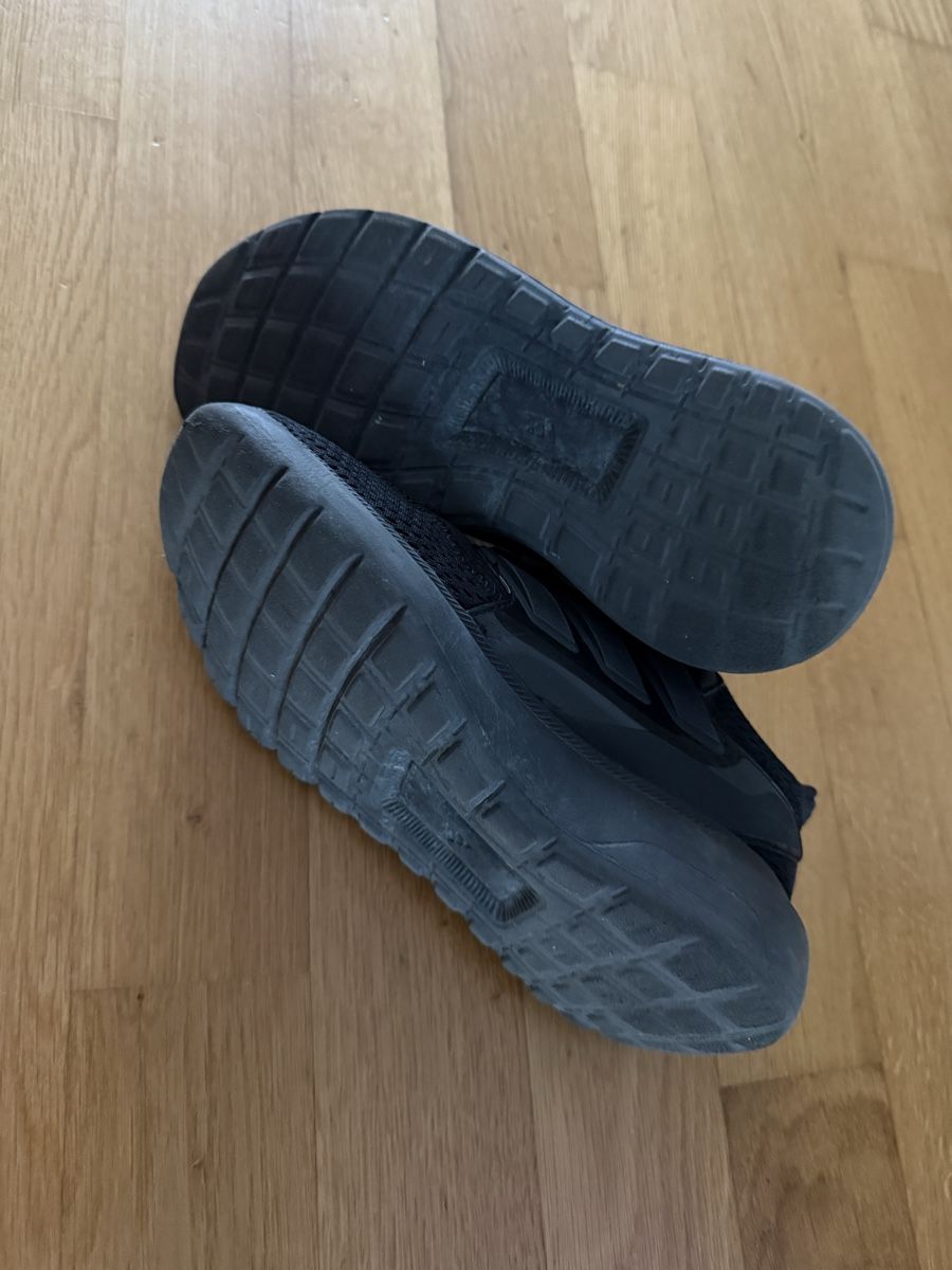 Adidas Scarpe da uomo: Adidas Kinderschuhe  – Usato da Rothrist venduto da Lon28 3