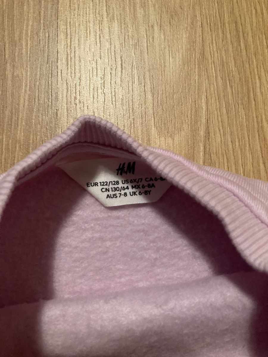 Pullover & Sweatshirts: Cinderella Pullover Gr. 122/128 – Gebraucht aus Emmenbrücke von JJ_89 3