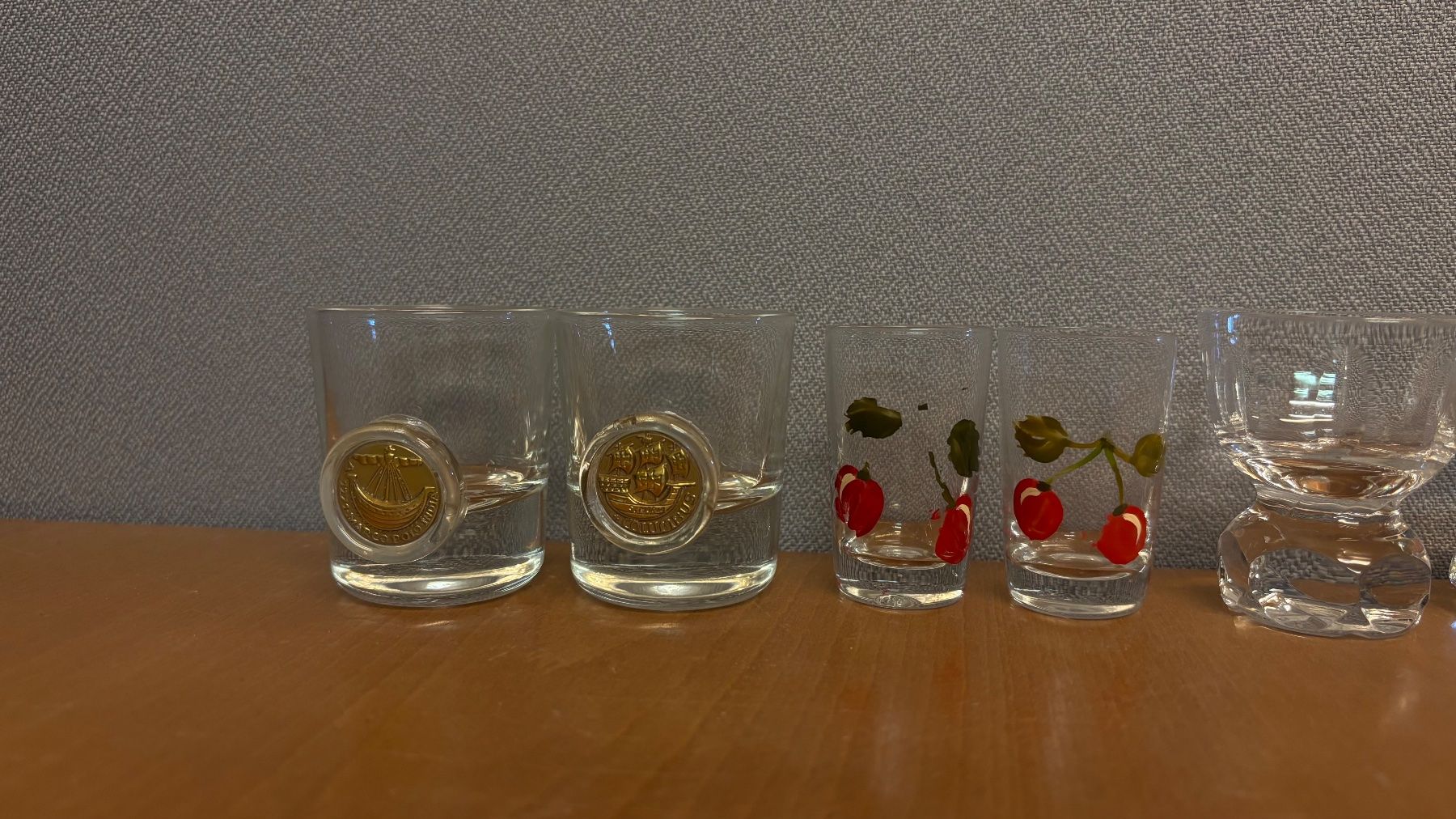 Bicchieri: 14 verschiedene Shot & Champaniergläser Klein. – Usato da Münchenstein venduto da tsp01 4