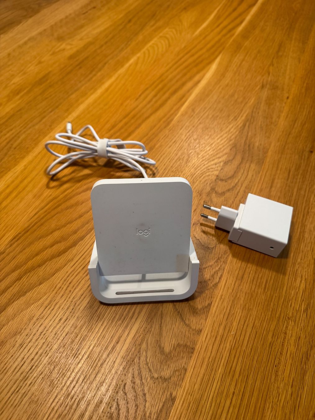 Logitech Ladegeräte: Logitech Wireless Ladestation weiss gebraucht Zustand – Gebraucht aus Muttenz von wersuchtderfindet_ 1
