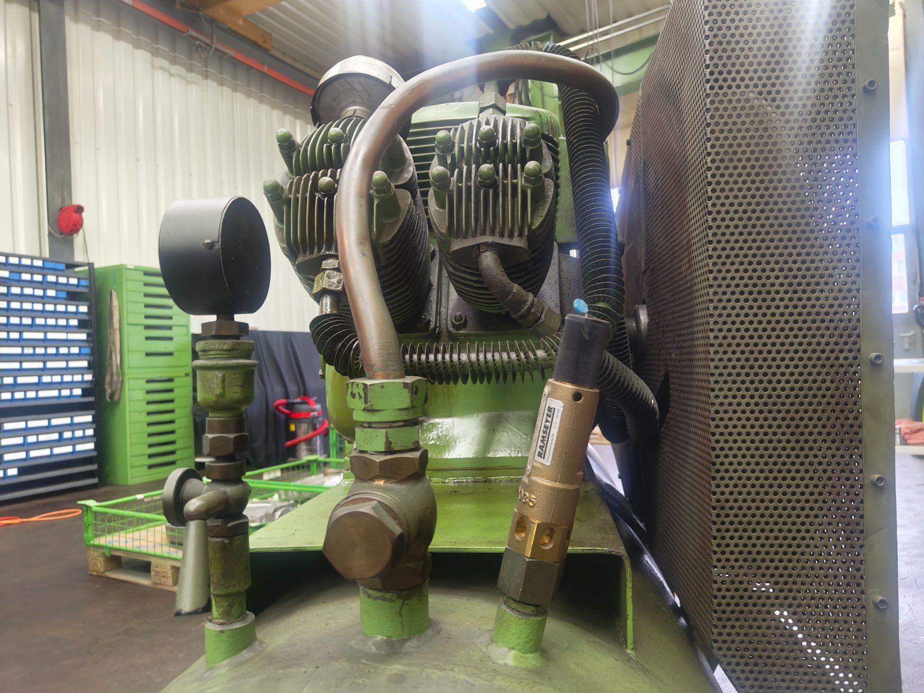 Compressori: Kompressor 500 Ltr, Baujahr 1955 – Usato da Altendorf venduto da LindenbergTechnisAG 3
