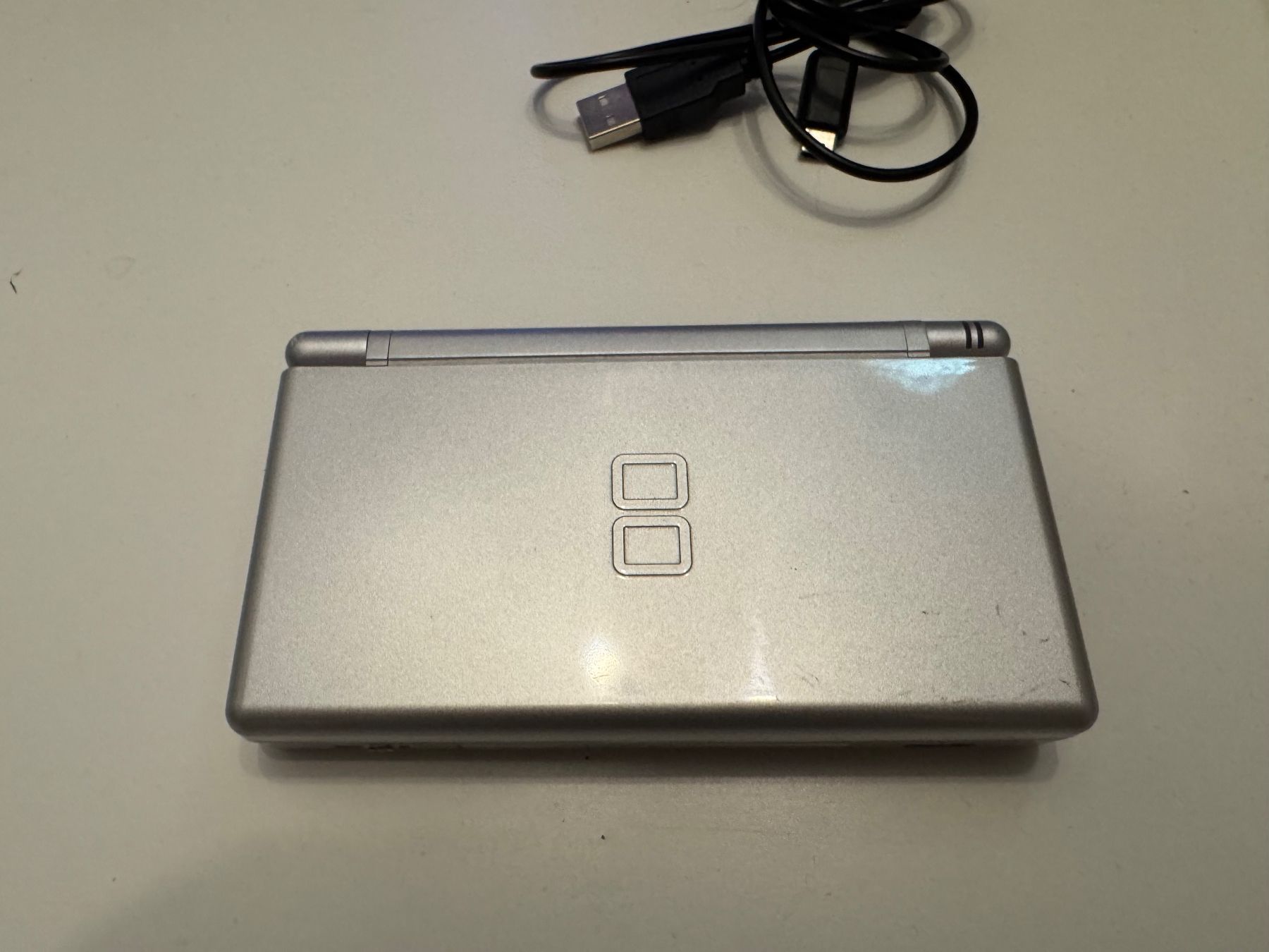 Nintendo Console: Nintendo DS lite Konsole Silber mit Ladekabel – Usato da Burgdorf venduto da Caradhras 3