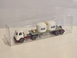 Wiking 534/1A, MB LPS 332, Pullmann Chemikalien, Vitrine