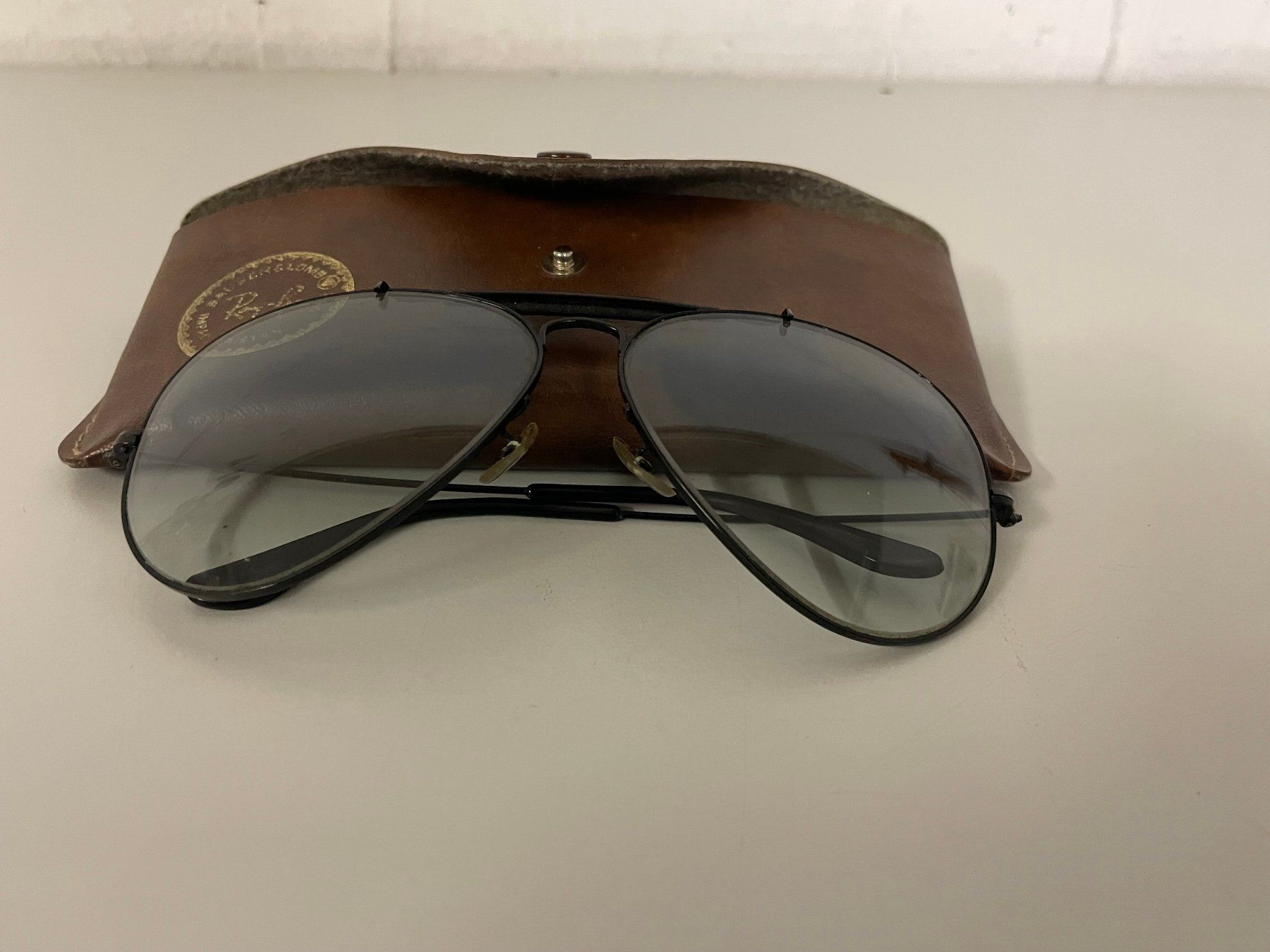 Brillen & Gläser: une paire de Ray Ban – Gebraucht aus La Croix (Lutry) von netrajet