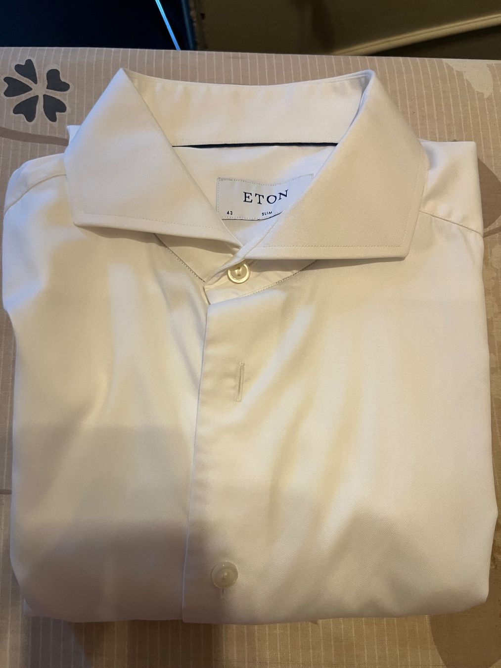 Camicie: ETON Hemd 43 Weiss Slim – Usato da Bern venduto da Aschenbach
