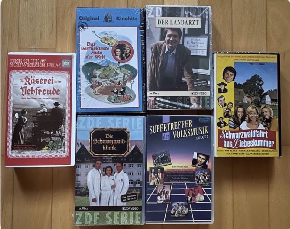Tutti i VHS: VHS Filme noch eingepackt oder verschweißt – Usato da Aadorf venduto da Schwarzschlumpf1972
