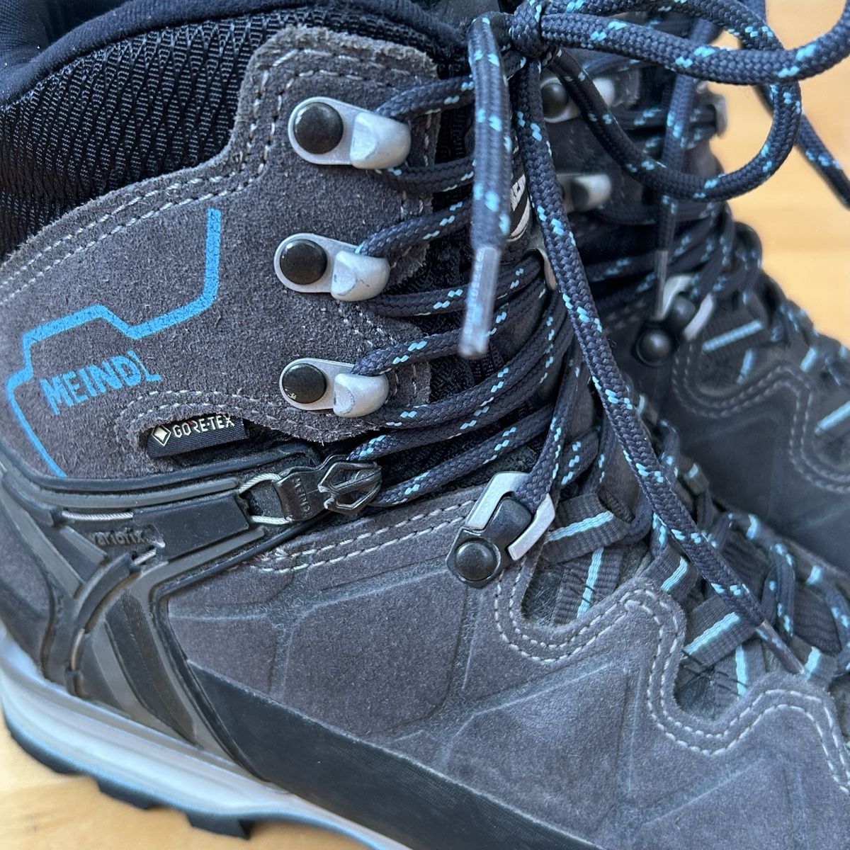 Meindl Scarpe da donna: Wanderschuhe Meindl Gr. 39.5 – Usato da Ettenhausen TG venduto da Stka 5