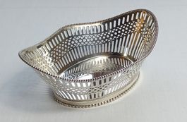 Antikes Elegantes Brotkörbchen, Silber 833, Top Zustand