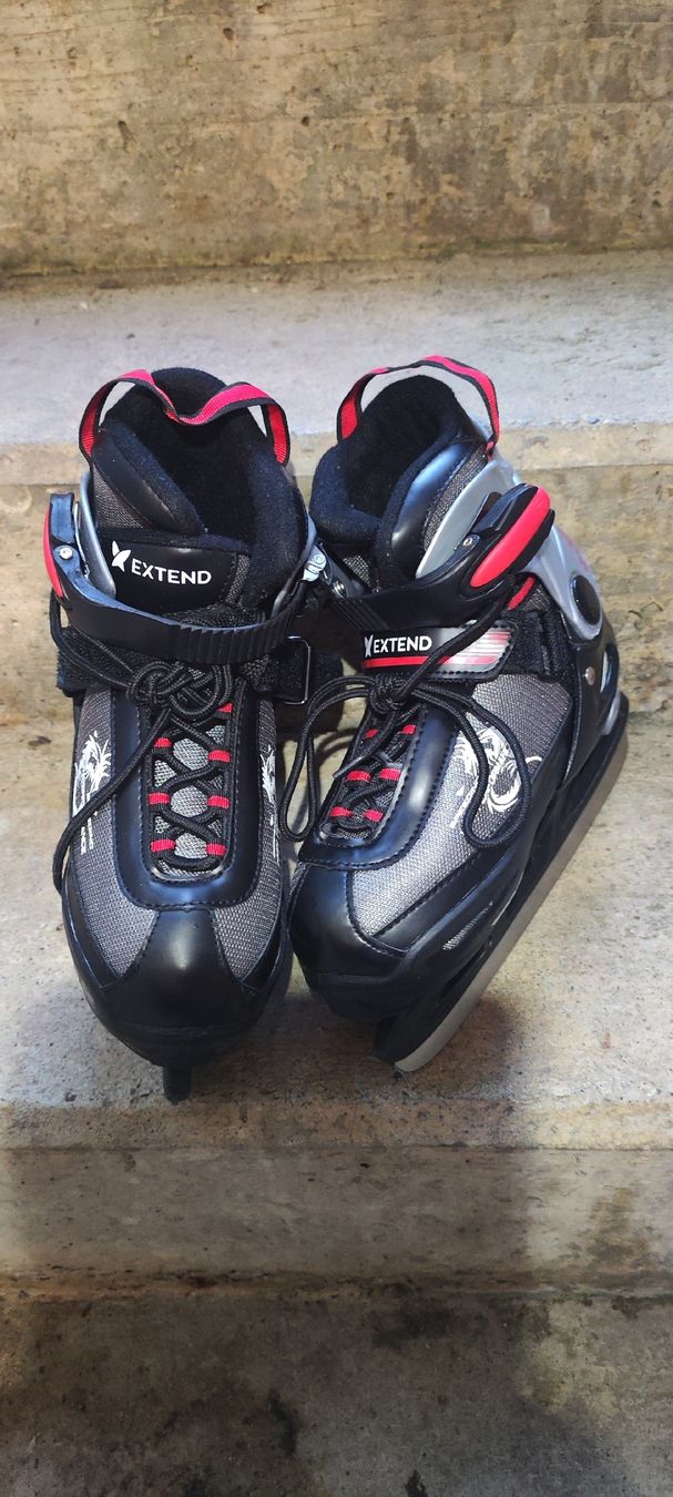 Pattini da ghiaccio: Patins à glace Extend – Usato da Fribourg venduto da nezchaud