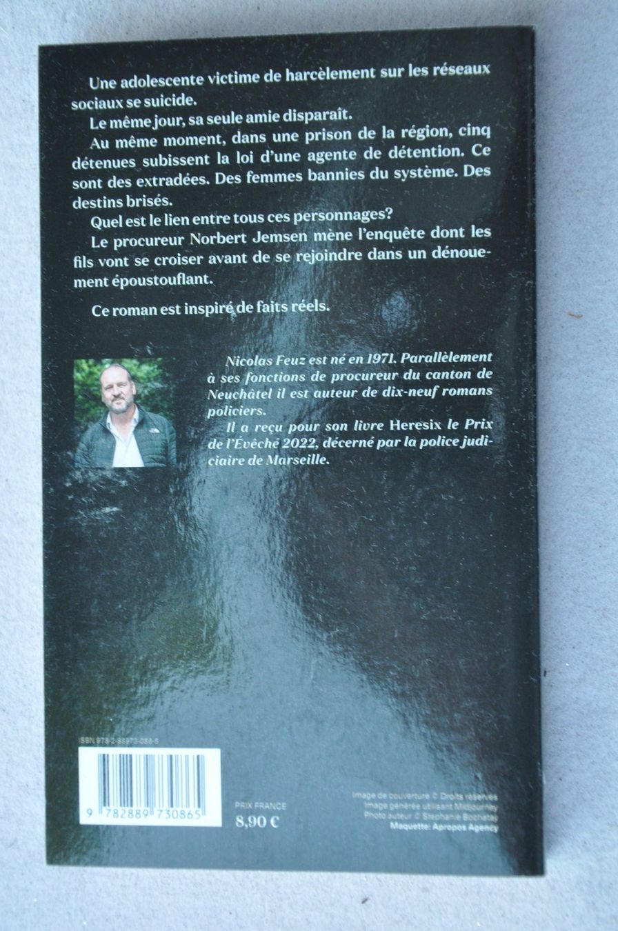 Livres: Les extradés - Nicolas Feuz – D'occasion à Fully par Minouchka 1