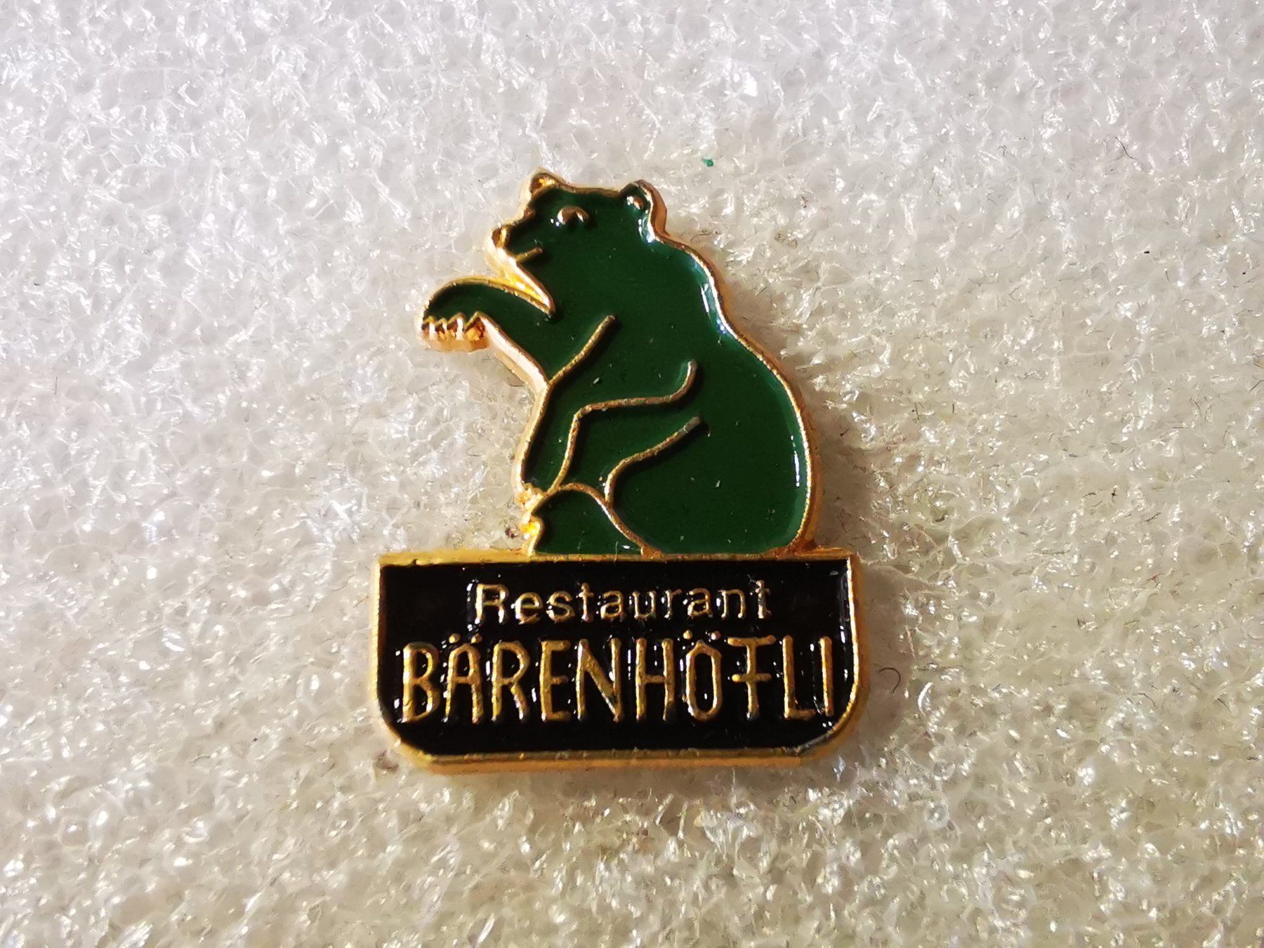 Placchette & Badge: Ansteckpin 149: Restaurant Bärenhöfli – Usato da Oppligen venduto da Pin-Fall-Shop