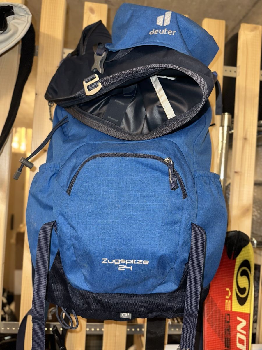 Deuter Zaini: Deuter Zugspitze 24 Wanderrucksack – Usato da Duggingen venduto da nad_mjl5 1