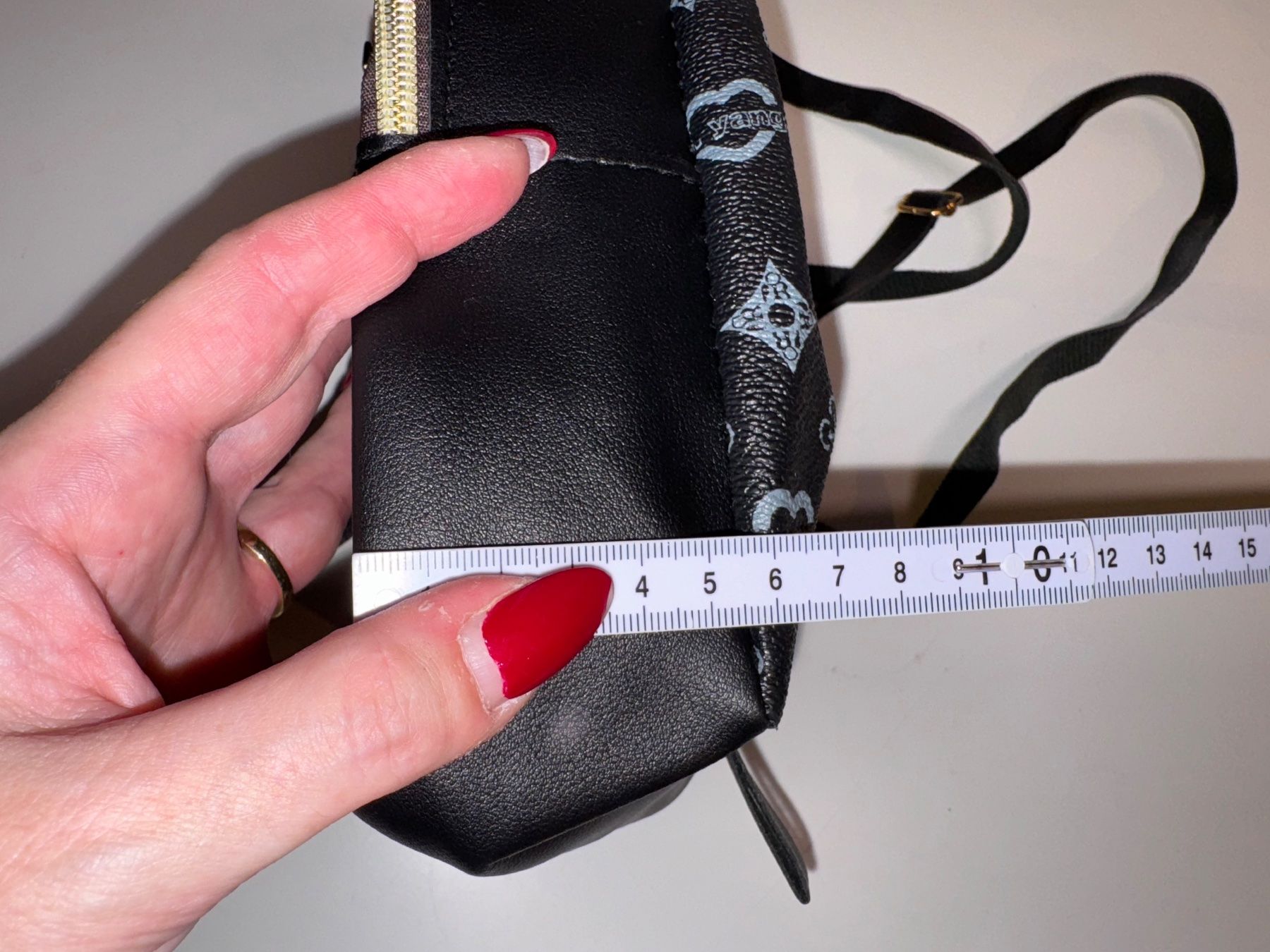 Zaini: Hübsche kleine Tasche, Mini Rücksack – Usato da Grosswangen venduto da shoes.bags.and.co 7