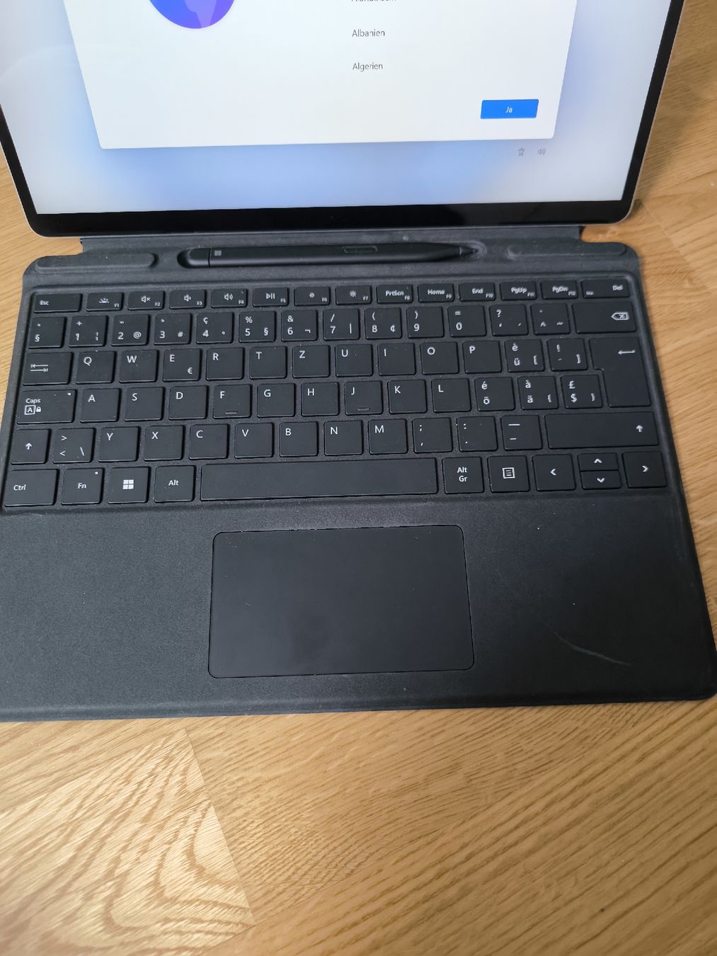 Microsoft Tablet PC: Microsoft Surface Pro 11 - Top Zustand – Neu (gemäss Beschreibung) aus Rheinfelden von jus_r6qh 1