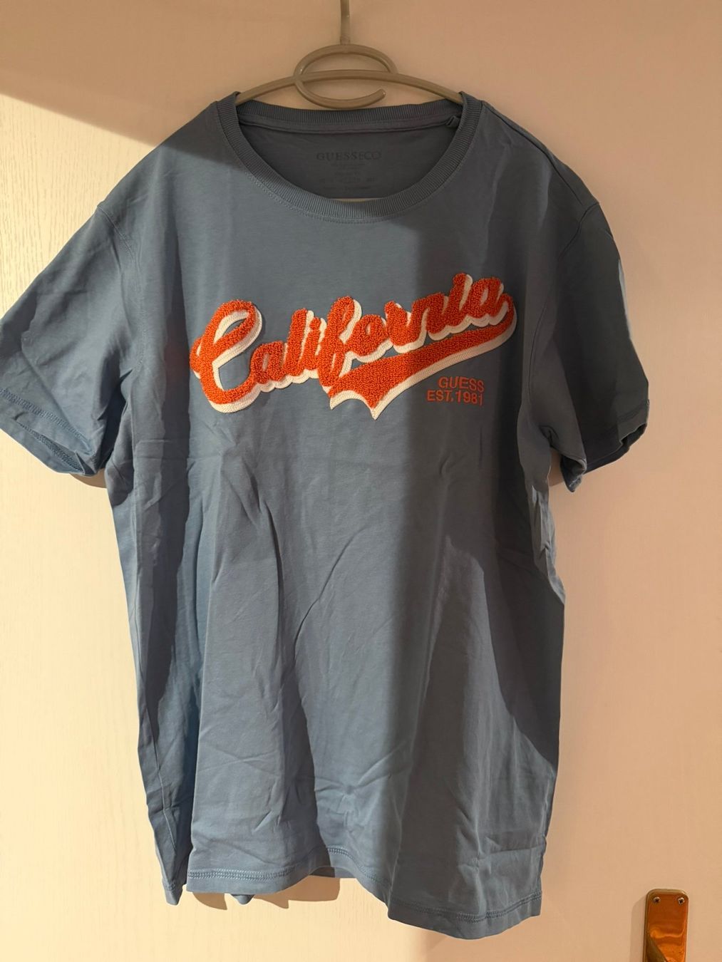 Guess T-Shirts: Guess T-Shirt - L – Gebraucht aus Winkel von Studi66