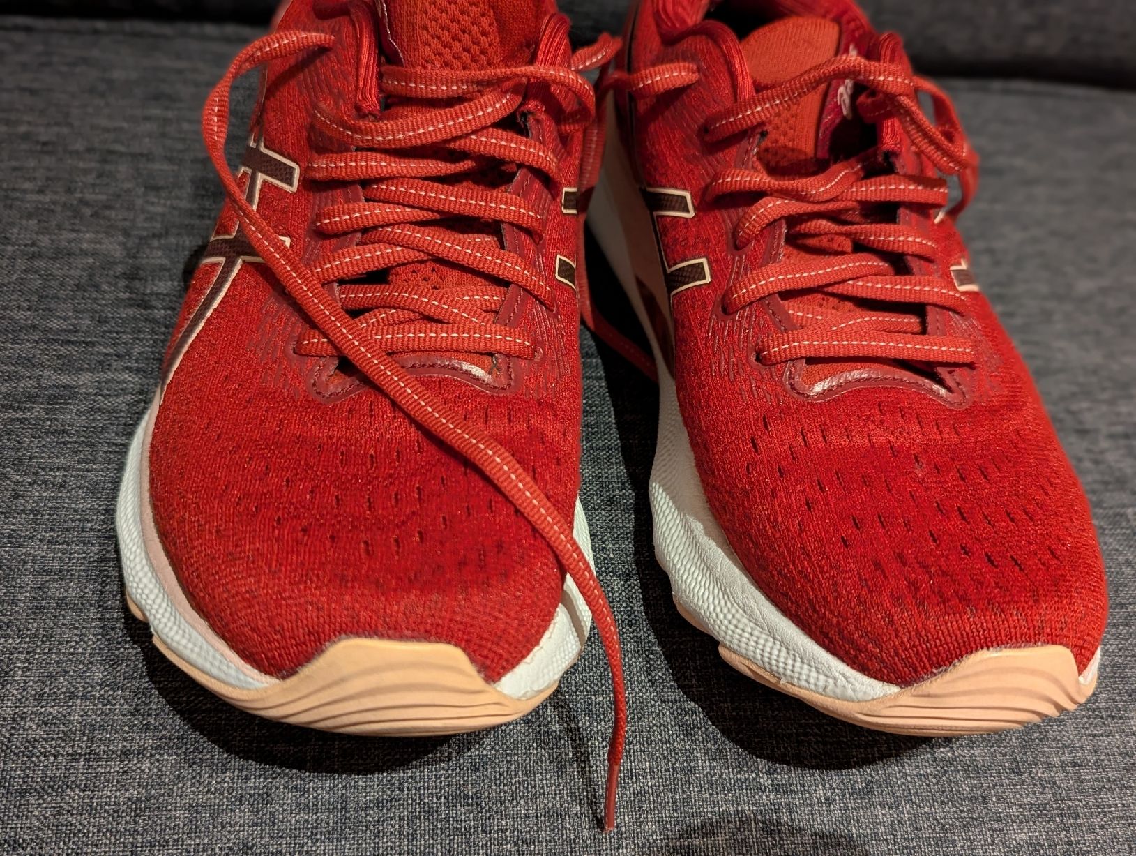 Asics Scarpe da uomo: Asics Gel Nimbus 24, Grösse 39.5 – Usato da Zofingen venduto da Droni_A 1