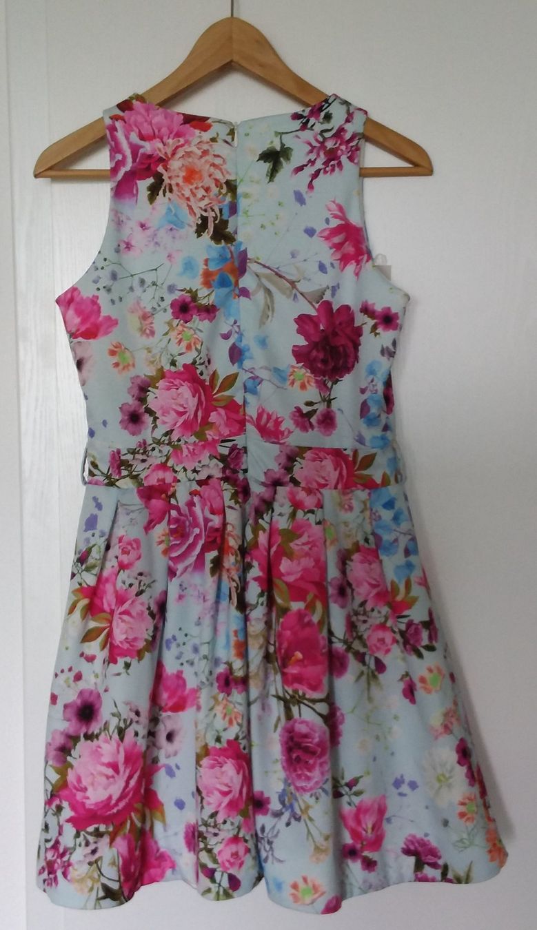 Vestiti: Robe été Rinascimento, taille M. – Usato da La Chaux-de-Fonds venduto da achillea01 1