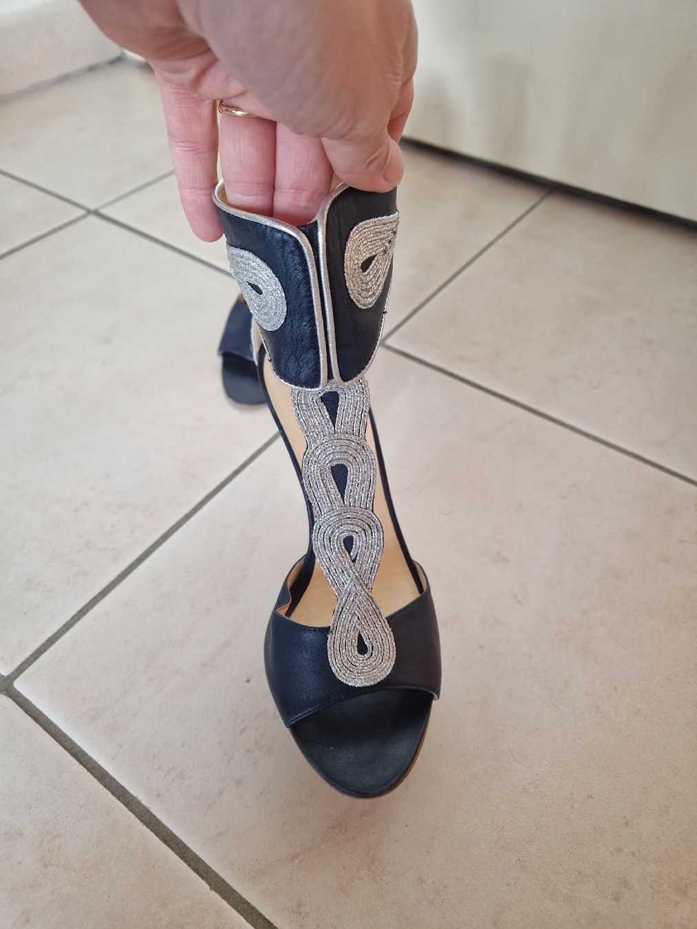 Scarpe da donna: sandales Paul&Joe taille 37 – Usato da Pully venduto da Patriciaeve 1
