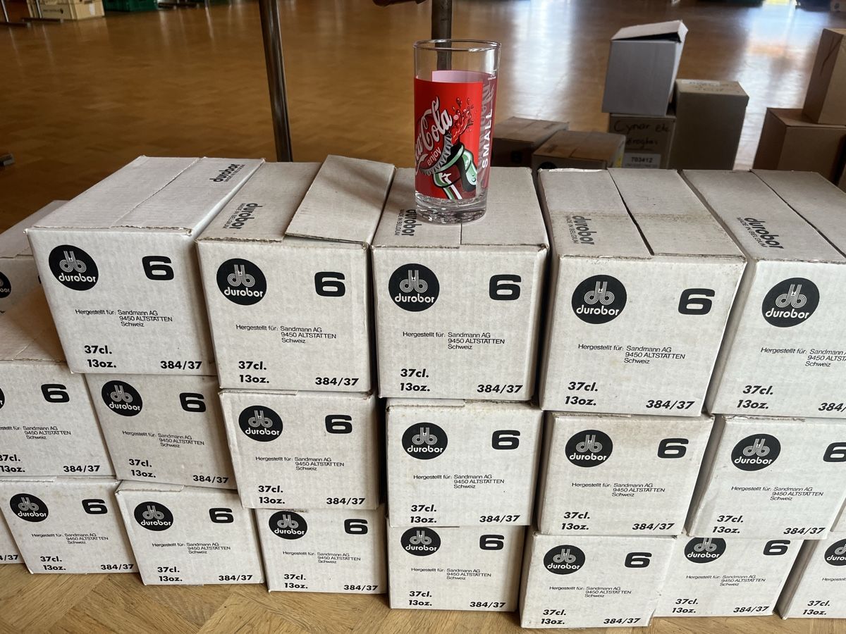Coca-Cola Bicchieri: Coca-Cola Glas klein 37cl neuwertig im Karton – Nuovo e nell'imballaggio originale da Huttwil venduto da kim_f87x 1