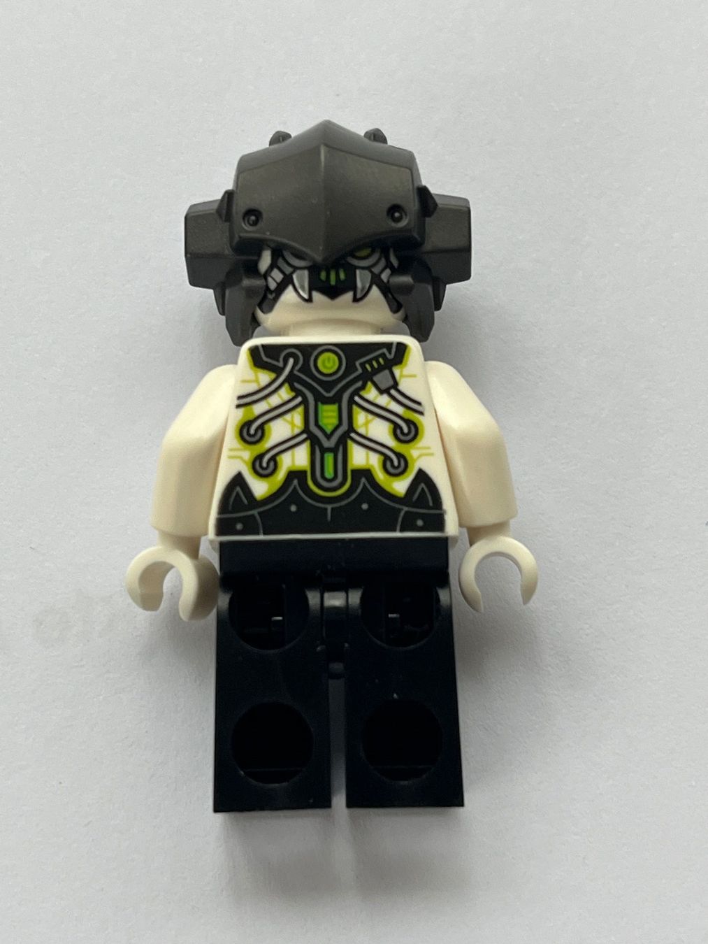 Lego Statuette: LEGO Minifigur Nexo Knights VanByter – Usato da Winterthur venduto da Wusa01 1