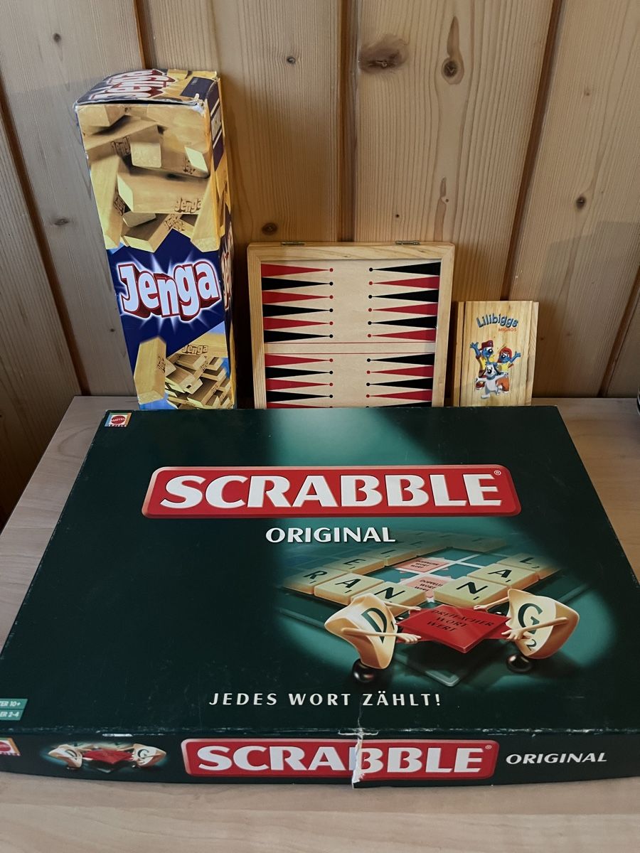 Giochi: Spiele Set – Usato da Burgdorf venduto da Calvia