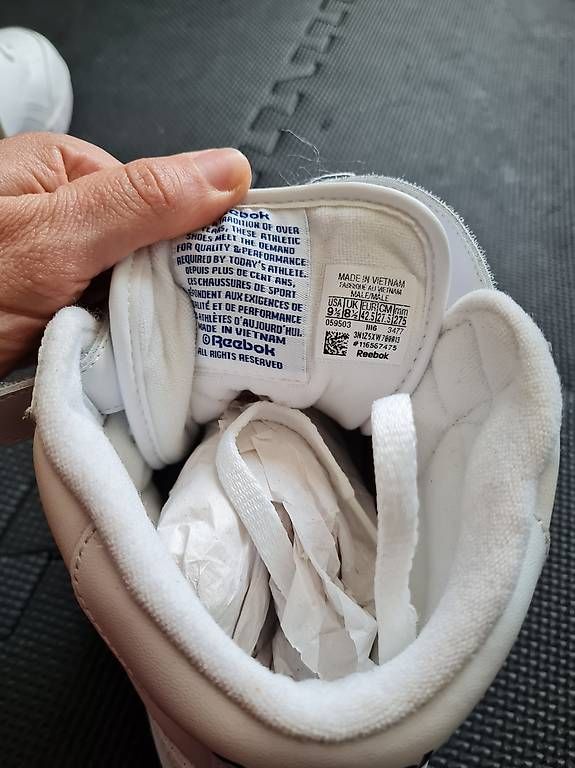 Scarpe da uomo: NEU Reebok Schuhe mit Etikette – Usato da Luzern venduto da SapientiaAeterna 3