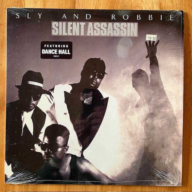 Dischi in vinile: SLY AND ROBBIE - silent assasin (feat. dance hall) -  LP – Usato da dachsen venduto da oheio