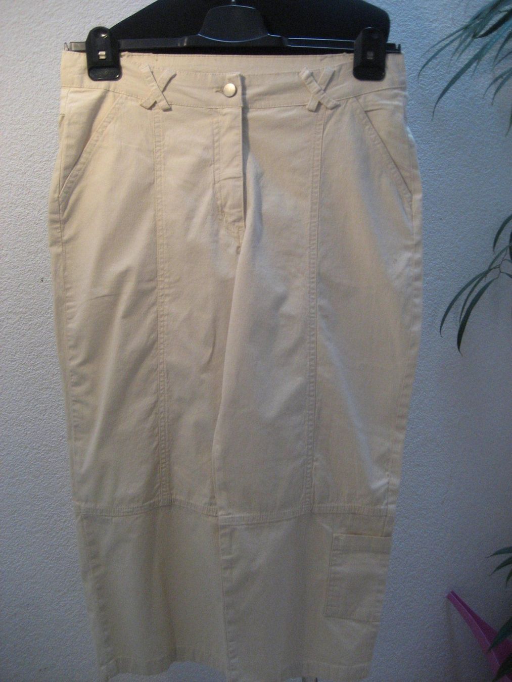 Pantaloni: Pantalon 3/4 stretch taille 42, neuf – Nuovo e nell'imballaggio originale da Delémont venduto da marryb