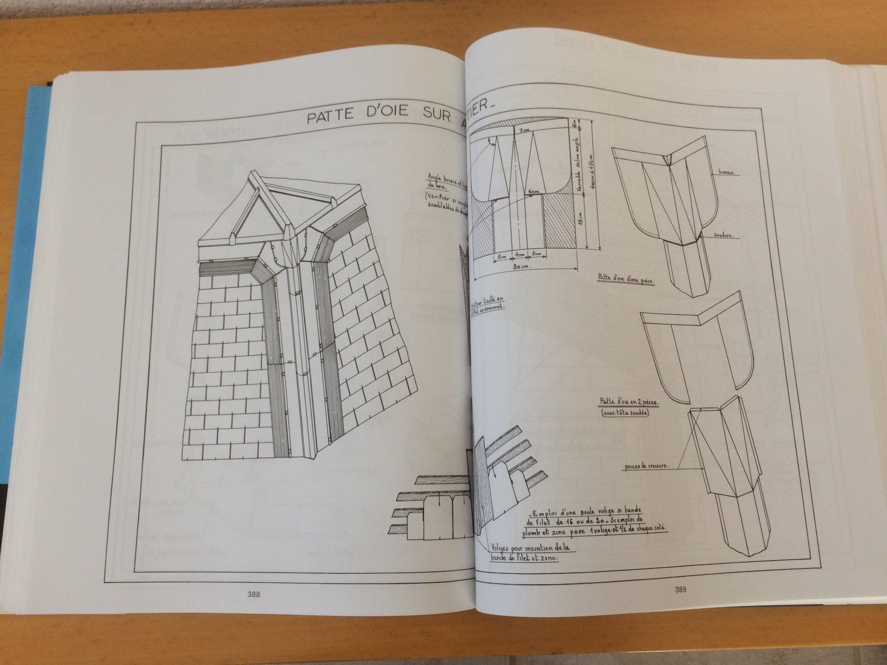 Bücher: Traité de couverture - toiture charpente – Gebraucht aus Fribourg von Werkt 4