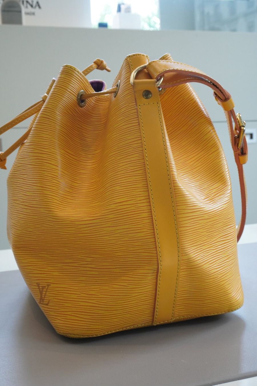 Louis Vuitton Borse da donna: Louis Vuitton Noé – Usato da Genève venduto da Harold-W 3